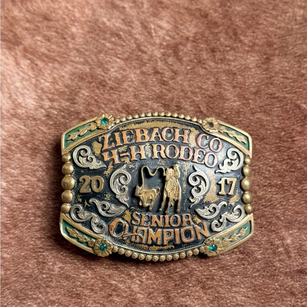 Champion Rodeo Buckle - Picture 1 of 5